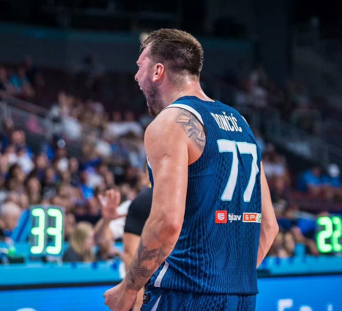 关于转折点拜仁慕尼黑造点机会；NBA总决赛今夜攻防权衡；态度坚定；临场指挥获称赞的信息